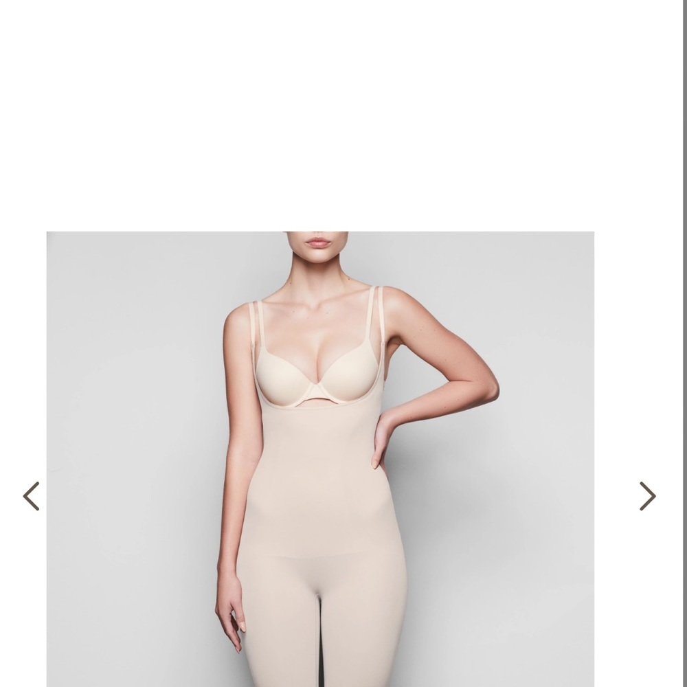 Skims OPEN BUST BODYSUIT W. OPEN GUSSET Size XL